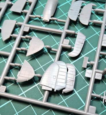 ovládací plochy srovnání.jpg