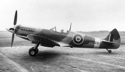 Spitfire Mk. XII EN221-first production aircraft.jpg