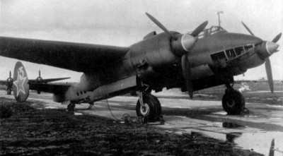 Tuploev-Tu-2R-47ORAP-2nd-long-range-reconnaissance-air-regiment-no-3-during-military-trials-in-1942-01.jpg