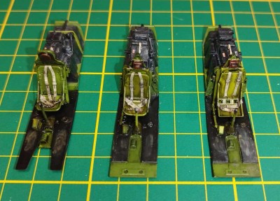 Kokpity - zleva doprava Weaver, Dallas Beautie, Passion Wagon