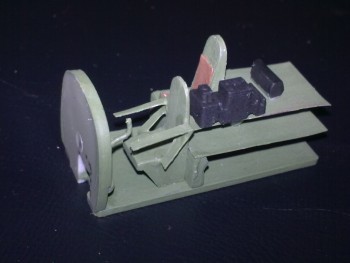 Celkový pohľad na diely kokpitu.